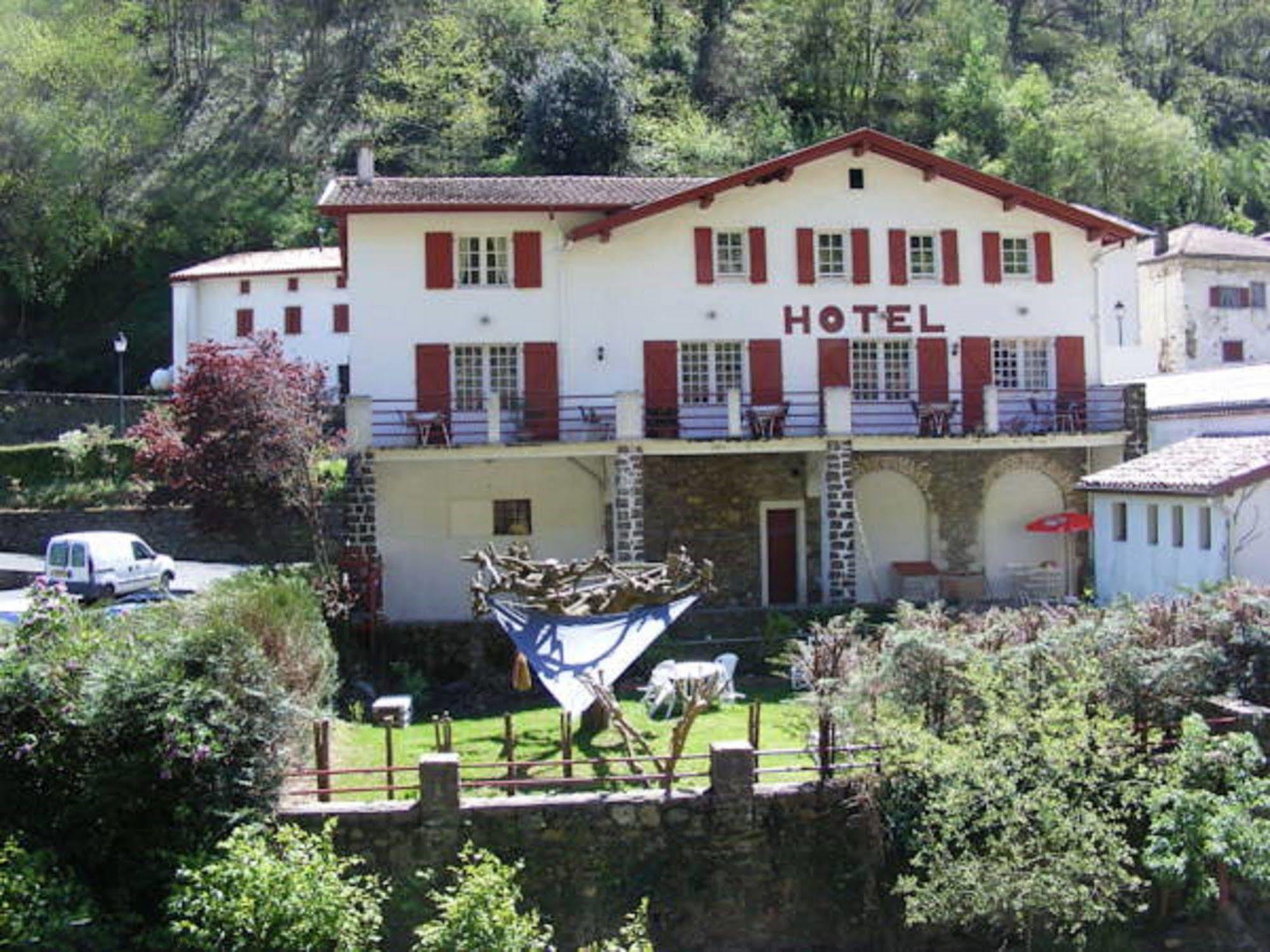 Hotel Le Clementenia Arnéguy Zewnętrze zdjęcie