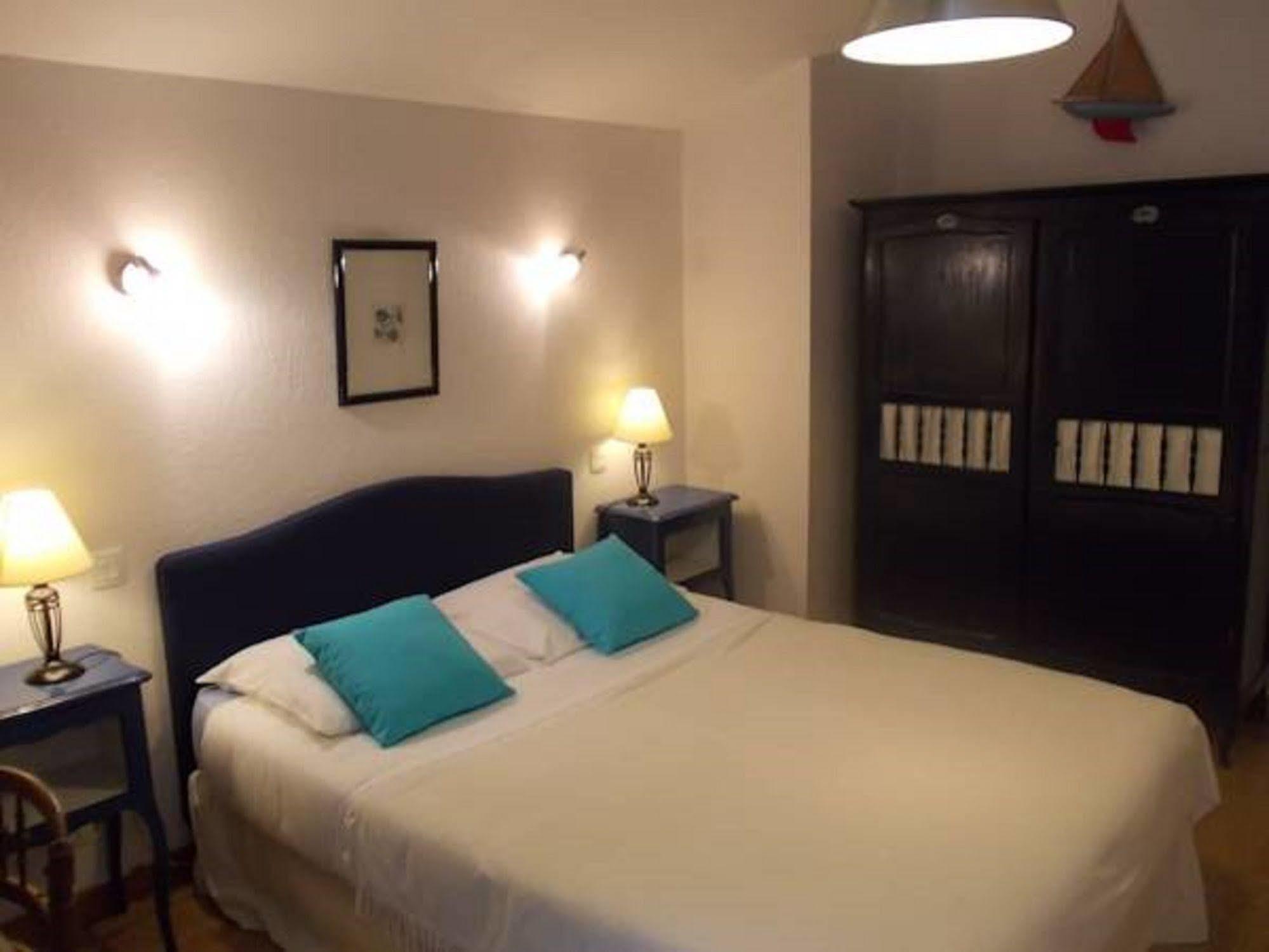 Hotel Le Clementenia Arnéguy Zewnętrze zdjęcie