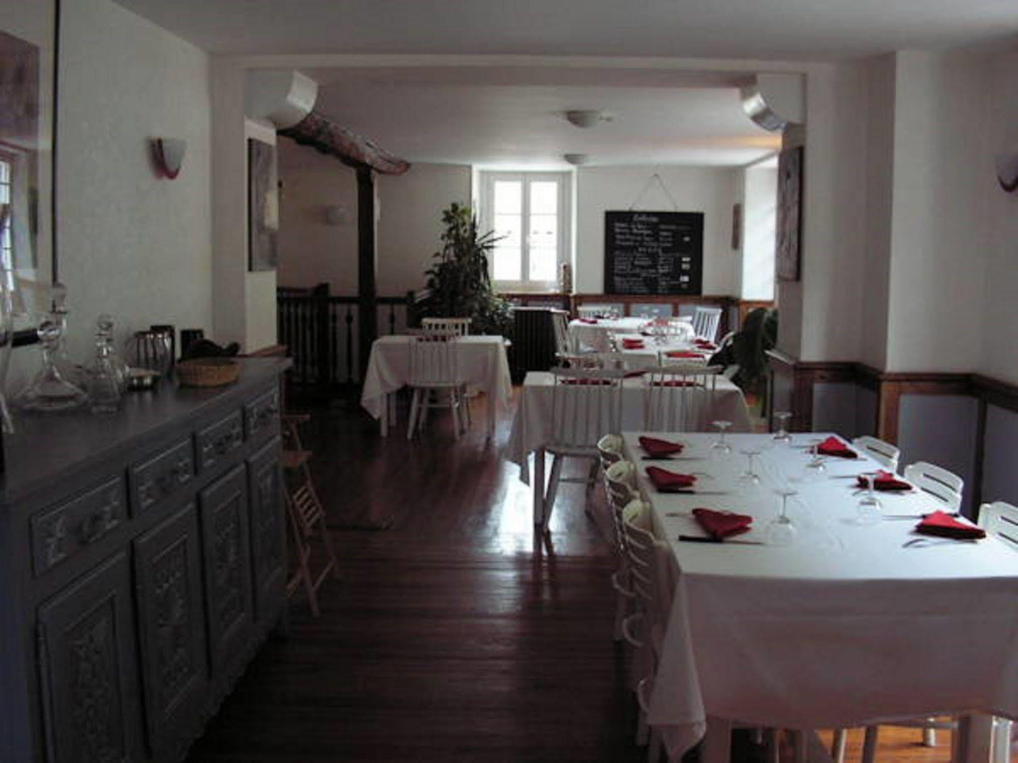 Hotel Le Clementenia Arnéguy Zewnętrze zdjęcie